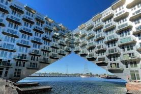 ¿Sabías que un famoso edificio produce impresionantes ilusiones ópticas ? | Informe Construccion