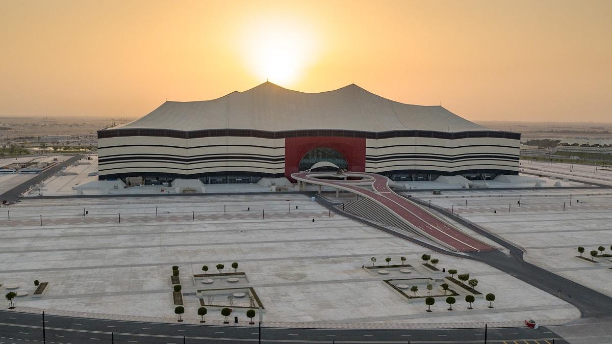Estadio Al Bayt se ubica en Jor, Qatar. 